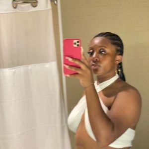 Meet your Posher, Christina